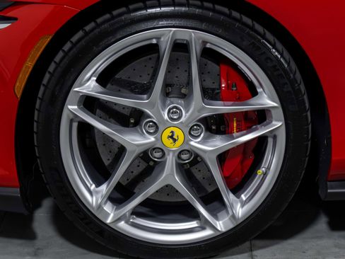 Certified 2023 Ferrari Roma image 15