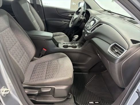Used 2024 Chevrolet Equinox LT FWD image 21