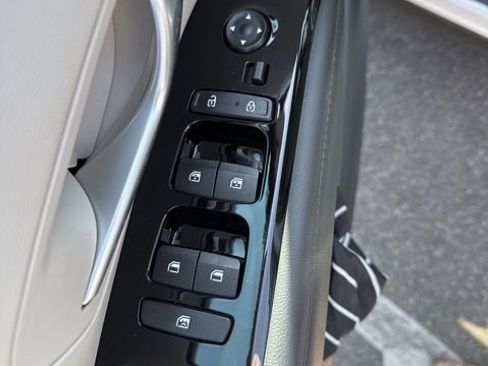 Used 2024 Hyundai Tucson SEL image 1