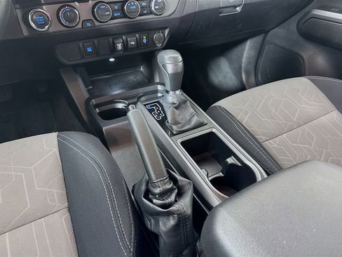 Used 2023 Toyota Tacoma TRD Sport AWD/4WD image 24