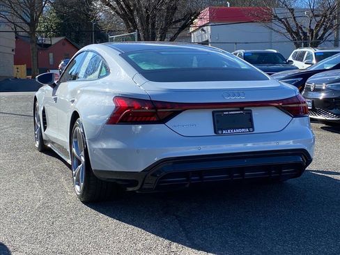 Used 2023 Audi e-tron GT Prestige w/ Prestige Package image 3