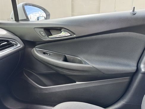 Used 2018 Chevrolet Cruze LT FWD image 11