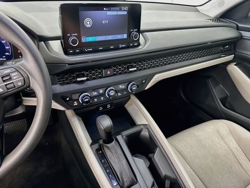 Used 2023 Honda Accord EX image 25