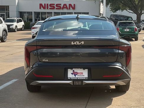 Used 2025 Kia K4 FWD image 5