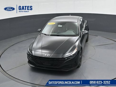 Used 2022 Hyundai Elantra SEL w/ Convenience Package FWD image 44