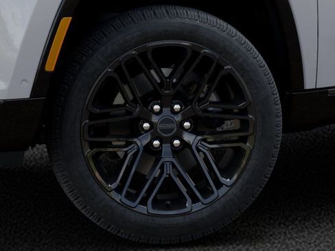 New 2026 Jeep Grand Wagoneer Limited AWD/4WD image 8