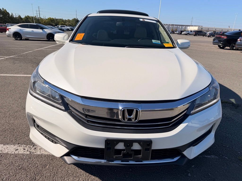 Used 2017 Honda Accord EX-L image 8