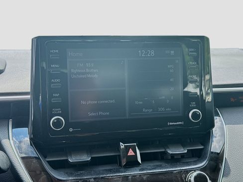 Used 2022 Toyota Corolla LE FWD image 11