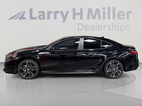 Used 2026 Toyota Camry XSE FWD image 2