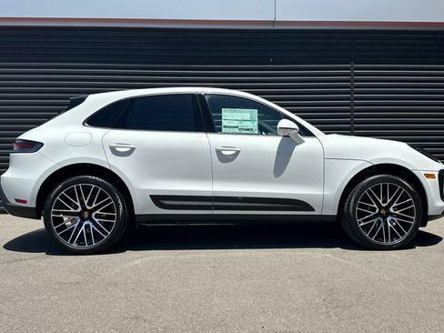 New 2026 Porsche Macan AWD/4WD image 9