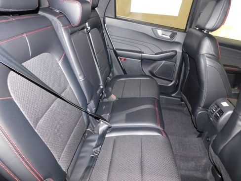 New 2026 Ford Escape ST-Line w/ Tech Pack #1 image 18