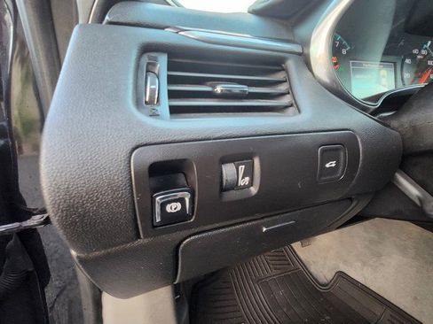 Used 2017 Chevrolet Impala LT image 11