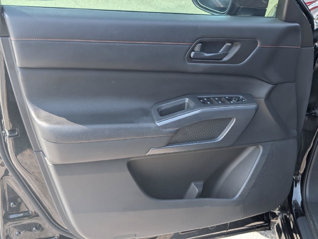 Used 2024 Nissan Pathfinder Rock Creek AWD/4WD image 16