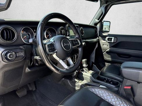 Used 2022 Jeep Wrangler Unlimited Sahara AWD/4WD image 9