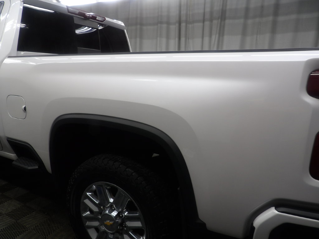 Used 2024 Chevrolet Silverado 2500 High Country w/ High Country Premium Package AWD/4WD image 44