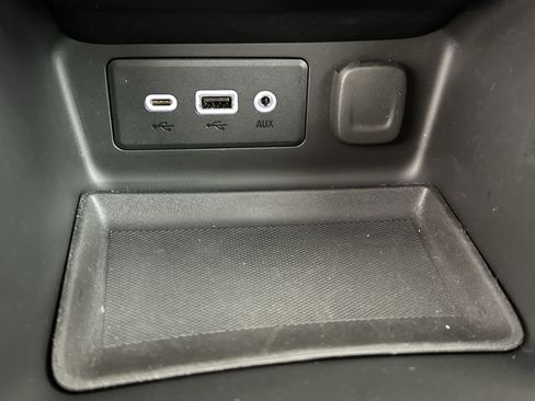 Certified 2023 GMC Terrain SLE image 24