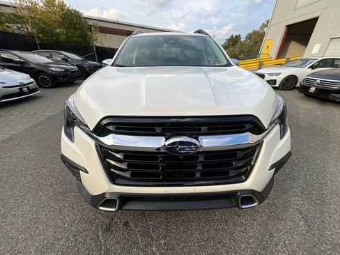 Used 2023 Subaru Ascent Touring image 5