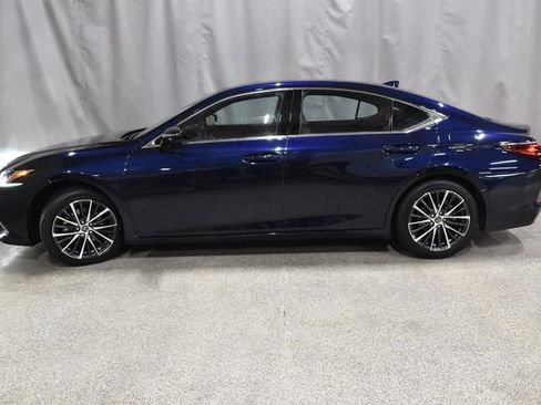 Used 2024 Lexus ES 350 w/ Premium Package image 5