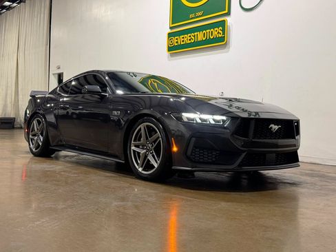 Used 2024 Ford Mustang GT Premium RWD image 2