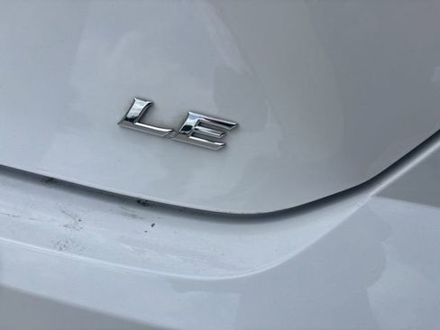 Used 2025 Toyota Camry LE image 4