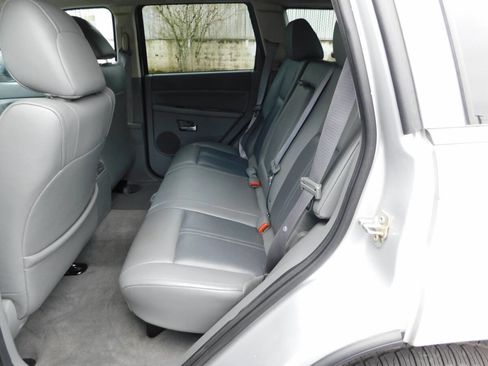 Used 2006 Jeep Grand Cherokee Limited image 6