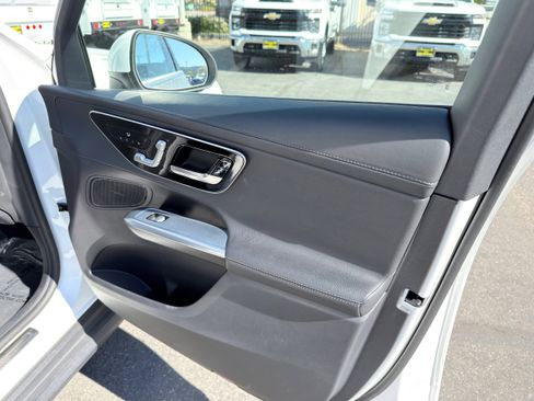 Used 2024 Mercedes-Benz GLC 300 w/ Winter Package image 11