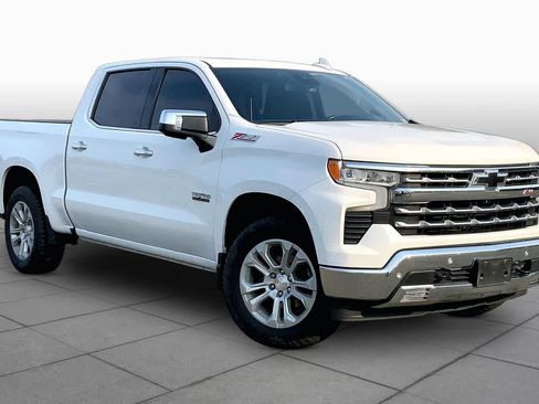 Used 2022 Chevrolet Silverado 1500 LTZ AWD/4WD image 3