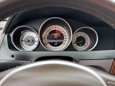 Used 2013 Mercedes-Benz C 250 Sedan image 33