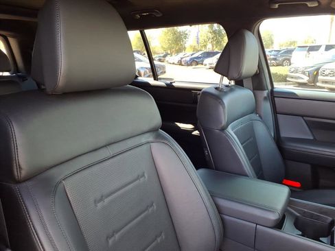 Certified 2025 Hyundai Santa Fe Calligraphy image 12