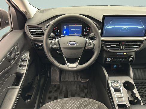 Used 2023 Ford Escape Active w/ Tech Pack #1 AWD/4WD image 10