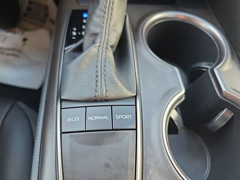 Used 2023 Toyota Camry SE image 26