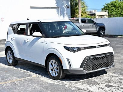 Used 2024 Kia Soul LX w/ Option Group 015