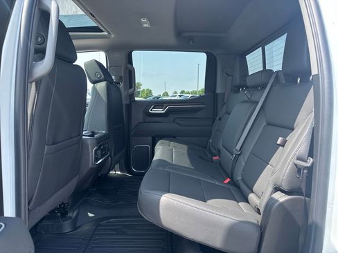 New 2026 GMC Sierra 1500 SLT AWD/4WD image 13