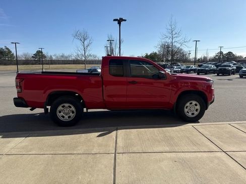 Used 2022 Nissan Frontier S image 5