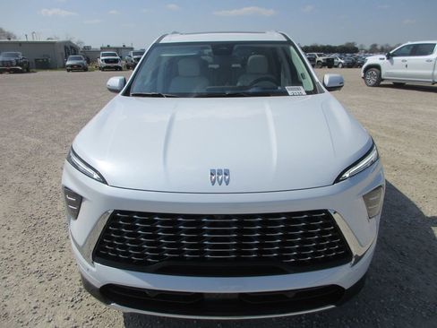 New 2026 Buick Enclave Avenir w/ Super Cruise Package image 11