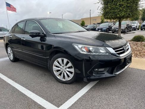 Used 2015 Honda Accord EX-L image 2