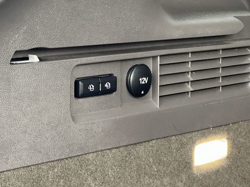 Used 2019 Lincoln Nautilus FWD image 25