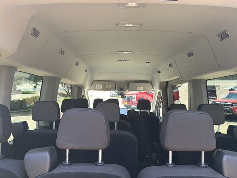 Used 2025 Ford Transit 350 XLT RWD image 9