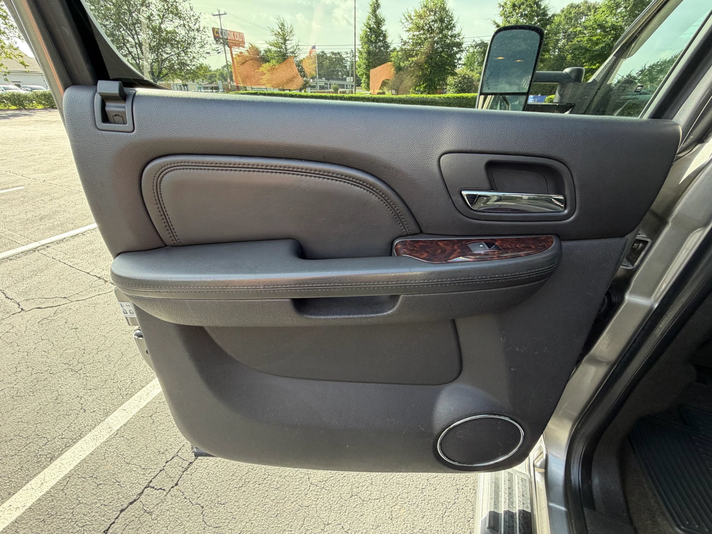 Used 2012 GMC Sierra 3500 Denali AWD/4WD image 19