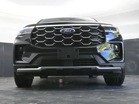 Used 2025 Ford Explorer Platinum w/ LUX Leather Package AWD/4WD image 34