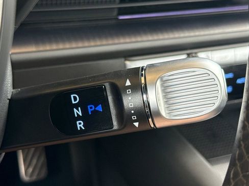 Used 2023 Hyundai Ioniq 6 Limited image 19