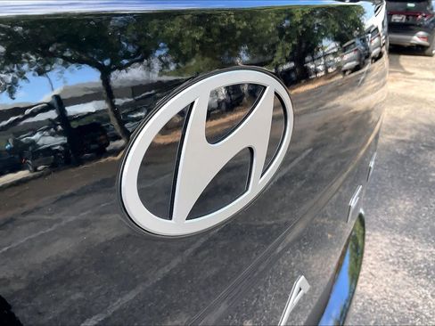 Certified 2025 Hyundai Santa Fe SE FWD image 31