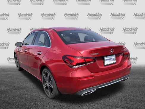 Used 2022 Mercedes-Benz A 220 4MATIC image 8