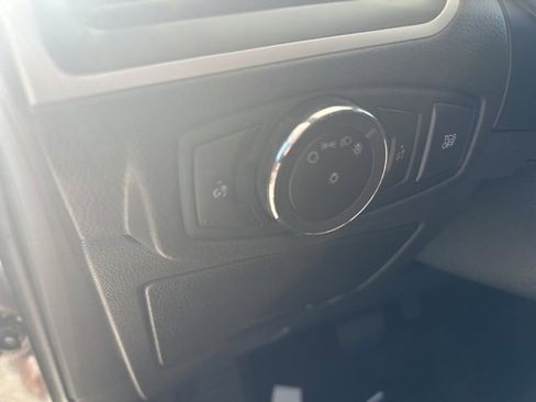 Used 2024 Ford Edge SEL image 15