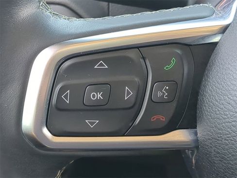 Used 2018 Jeep Wrangler Unlimited Sahara image 25