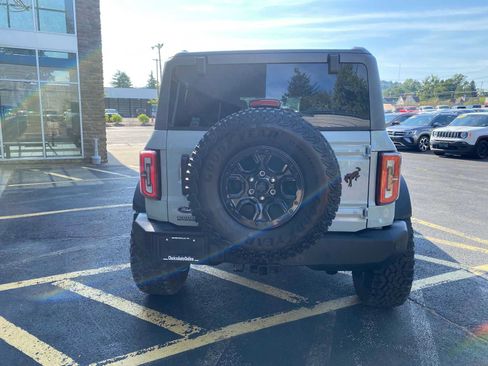 Used 2024 Ford Bronco Wildtrak AWD/4WD image 12