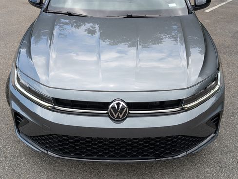 Used 2025 Volkswagen Jetta Sport FWD image 12