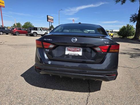 Used 2021 Nissan Altima 2.5 SV FWD image 5