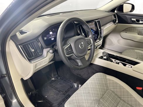 Used 2023 Volvo S60 B5 Core w/ Protection Package Premier image 9