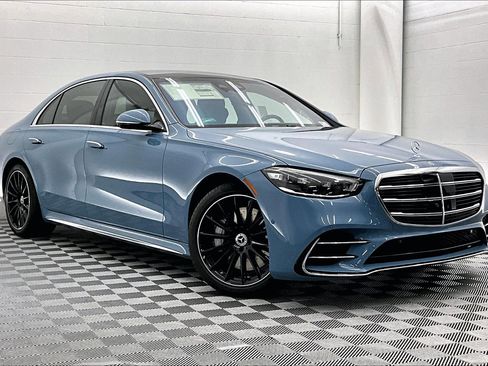 New 2026 Mercedes-Benz S 580e 4MATIC Sedan image 16